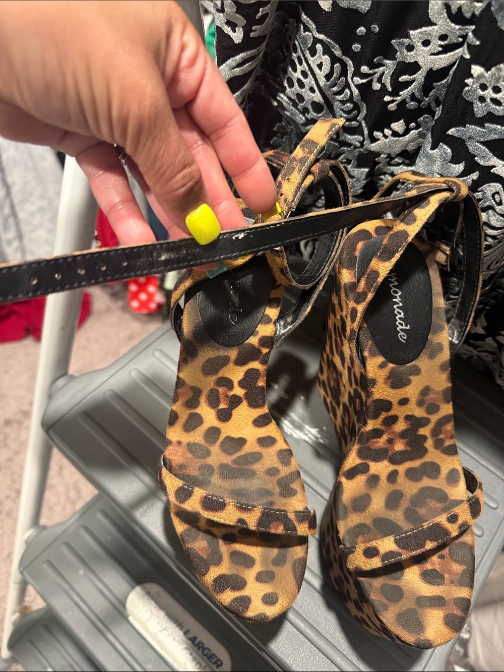 Leopard Print Platform Wedge Sandals - Picture 3 of 8